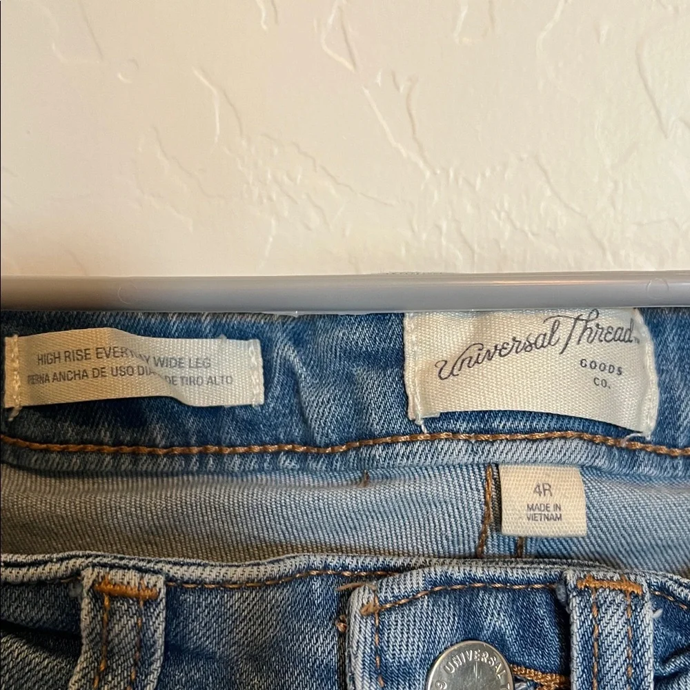 Universal Thread Light Blue Wide Leg Jeans - Picture 4 of 4